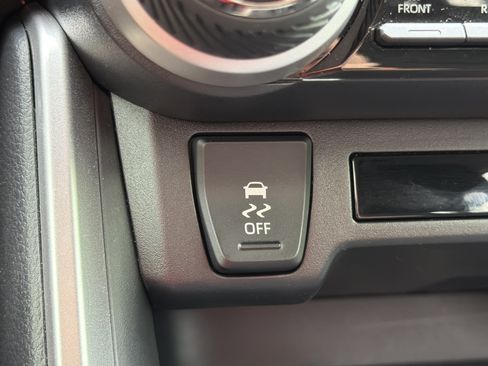 Used 2025 Toyota RAV4 XLE FWD image 8