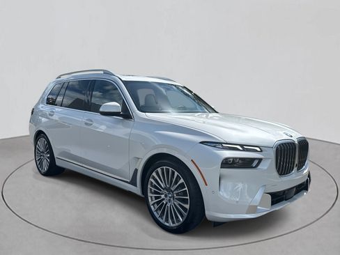 New 2026 BMW X7 xDrive40i image 7