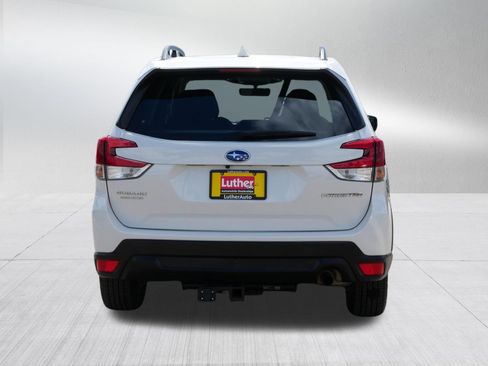 Used 2023 Subaru Forester Premium AWD/4WD image 6