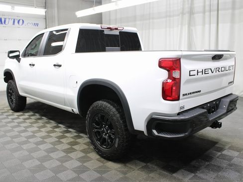 Used 2024 Chevrolet Silverado 1500 ZR2 image 5