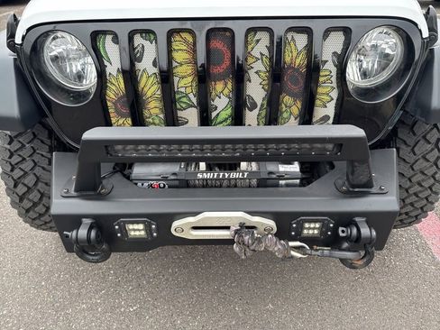 Used 2023 Jeep Wrangler Sport AWD/4WD image 3
