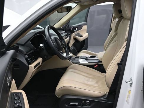 Used 2023 Acura MDX SH-AWD w/ Advance Package image 11
