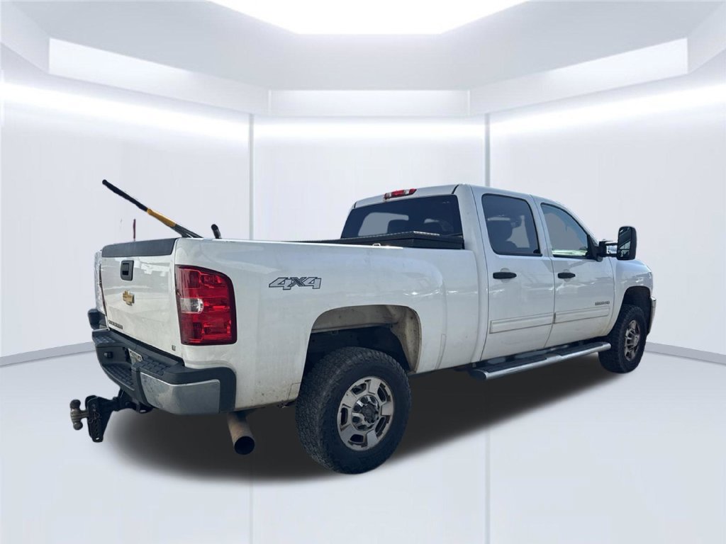 Used 2013 Chevrolet Silverado 2500 LT AWD/4WD image 4
