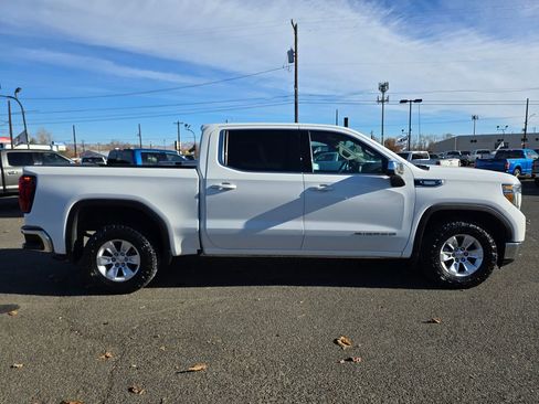 Used 2020 GMC Sierra 1500 SLE w/ SLE Value Package image 6