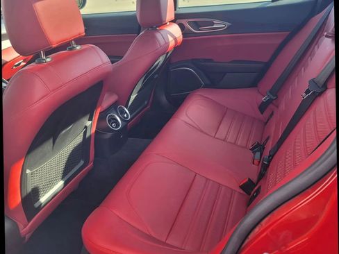 Used 2021 Alfa Romeo Giulia Ti Sport image 29