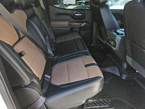 Certified 2020 Chevrolet Silverado 1500 High Country w/ Technology Package image 33