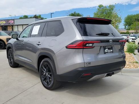 Used 2025 Toyota Grand Highlander AWD image 3
