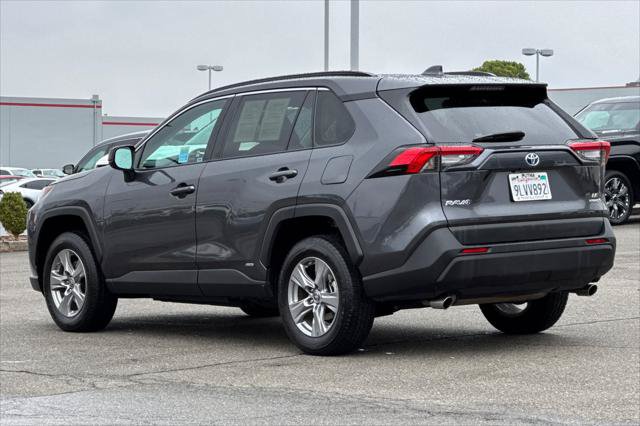 Certified 2024 Toyota RAV4 LE AWD/4WD image 7