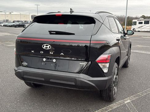 Used 2025 Hyundai Kona SEL image 7