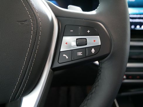 Used 2026 BMW X5 xDrive50e w/ Executive Package image 28