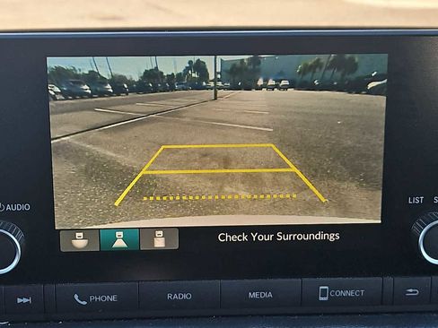 Used 2023 Honda Civic Sport image 11