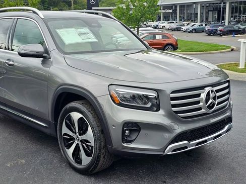New 2026 Mercedes-Benz GLB 250 4MATIC image 2