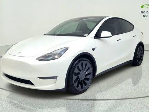 Used 2023 Tesla Model Y Performance AWD/4WD image 3