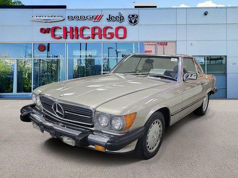 Used 1988 Mercedes-Benz 560 SL image 2