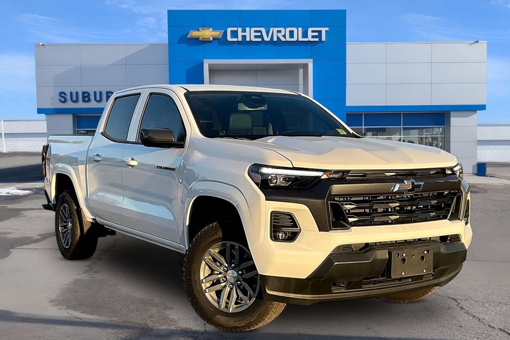 New 2026 Chevrolet Colorado LT w/ LT Convenience Package AWD/4WD image 2