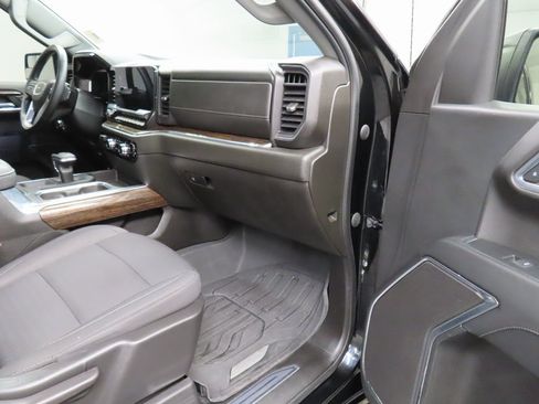 Used 2023 GMC Sierra 1500 Elevation image 25