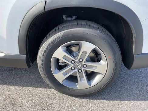 Used 2025 Honda Pilot EX-L image 8