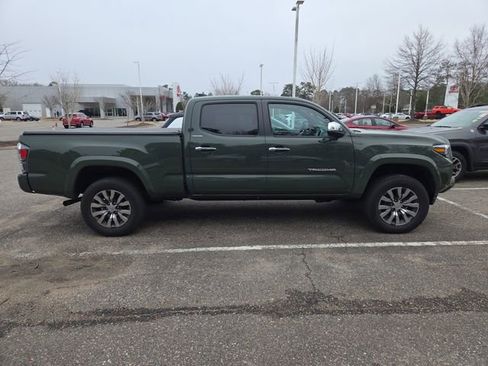 Used 2021 Toyota Tacoma Limited image 2