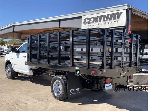Used 2022 RAM 3500 Tradesman image 6