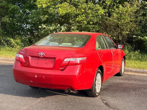Used 2007 Toyota Camry XLE FWD image 7