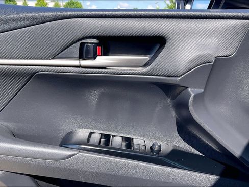 Used 2025 Toyota Camry SE FWD image 63