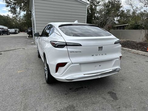 Used 2025 Buick Envista Avenir image 4