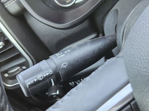 Used 2023 RAM 3500 Laramie image 29