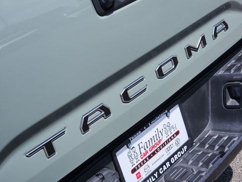 Used 2023 Toyota Tacoma TRD Sport w/ Advanced Technology Package AWD/4WD image 6
