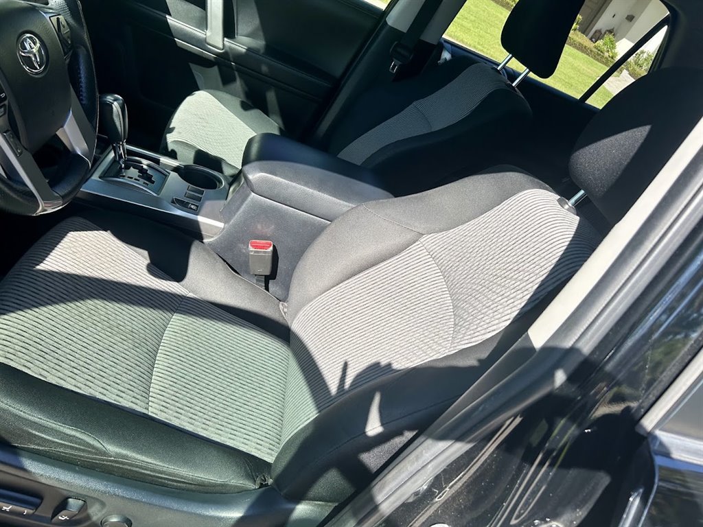 Used 2017 Toyota 4Runner SR5 RWD image 13