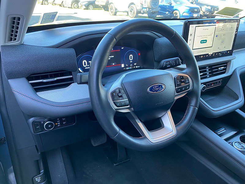 Used 2025 Ford Explorer Active w/ Active Comfort Package AWD/4WD image 19