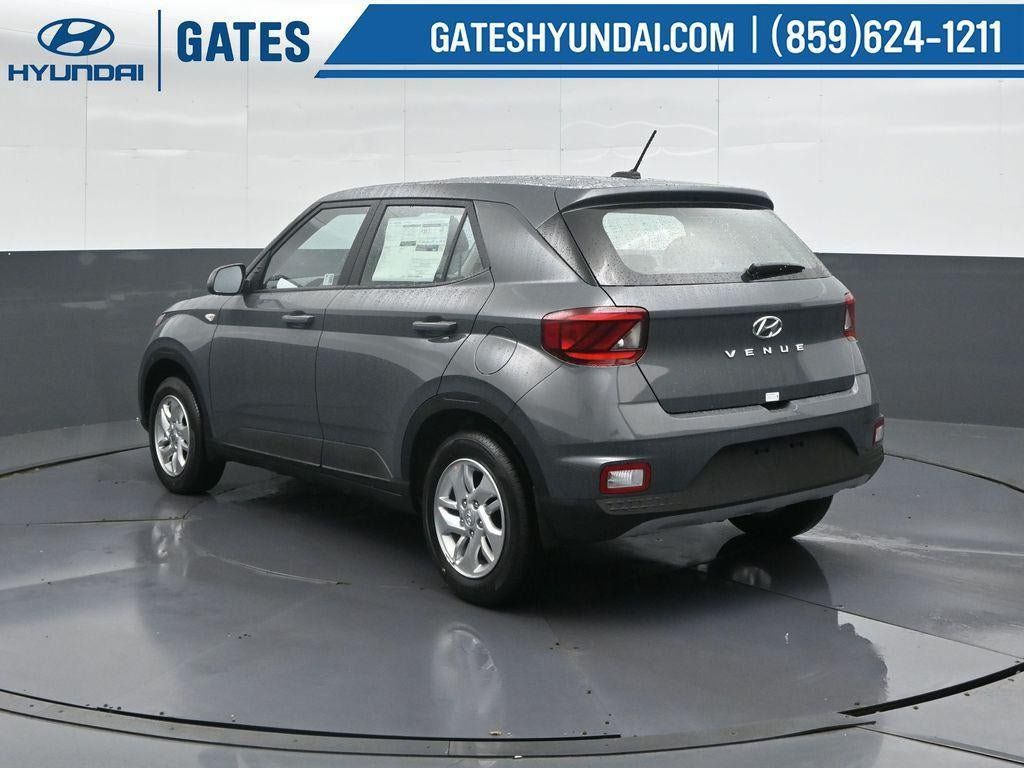 New 2026 Hyundai Venue SE FWD image 8