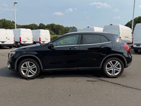Used 2020 Mercedes-Benz GLA 250 4MATIC image 4