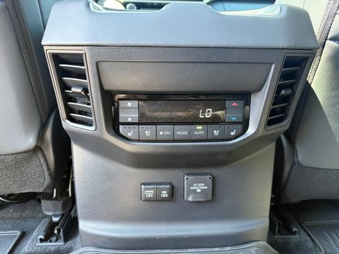 Used 2026 Toyota Sequoia Platinum AWD/4WD image 18