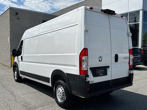 Used 2025 RAM ProMaster 2500 w/ Convenience Group FWD image 5