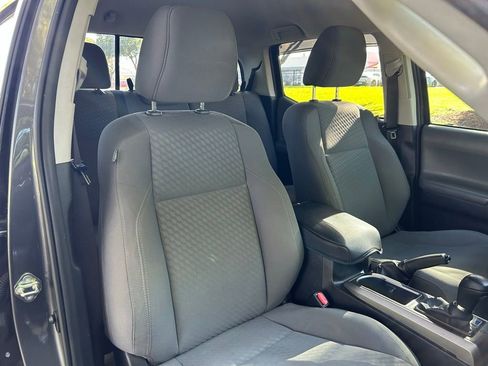 Used 2020 Toyota Tacoma SR5 RWD image 15