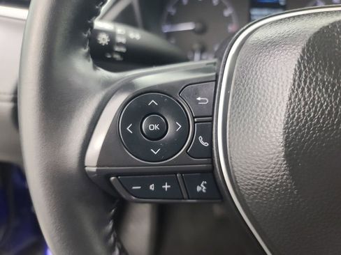 Used 2025 Toyota Corolla Cross LE image 27