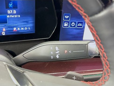 Used 2024 Chevrolet Traverse RS image 20