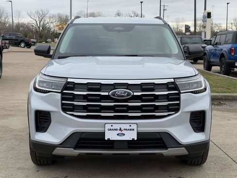 New 2026 Ford Explorer Active RWD image 35