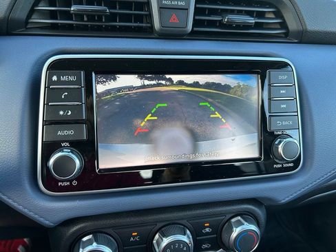 Used 2024 Nissan Versa SV FWD image 24