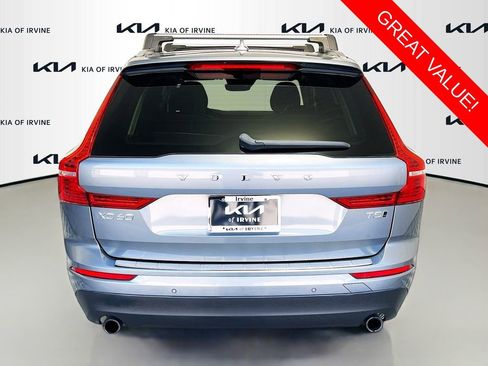 Used 2018 Volvo XC60 T5 Momentum w/ Convenience Package image 6