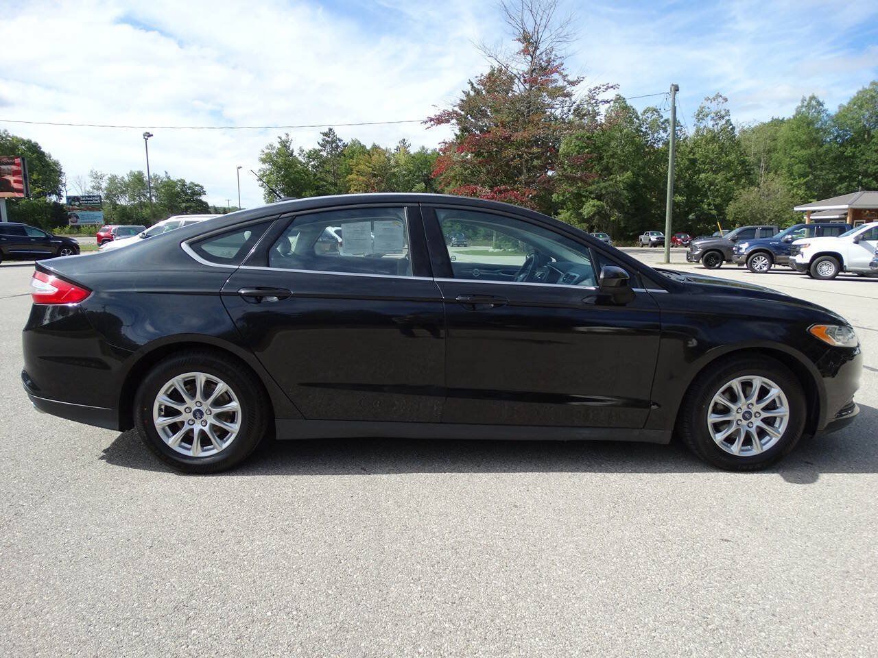 Used 2015 Ford Fusion S FWD image 34