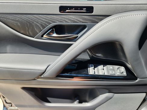 New 2025 Lexus LX 700h Overtrail image 17