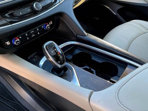 Used 2020 Buick Enclave Essence w/ Sound and Sites Package image 14