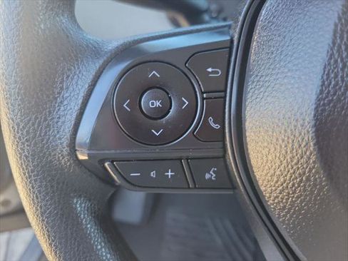 Certified 2024 Toyota Corolla Cross L image 24