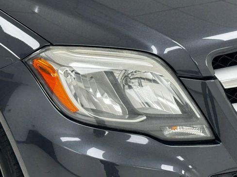 Used 2015 Mercedes-Benz GLK 350 4MATIC image 33