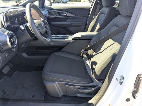 New 2026 Chevrolet Equinox EV LT image 14