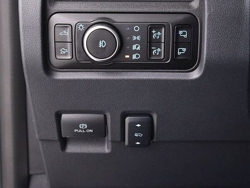 New 2026 Ford F250 Lariat w/ Black Appearance Package image 22