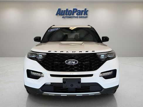 Certified 2024 Ford Explorer ST-Line w/ Class IV Trailer Tow Package AWD/4WD image 2