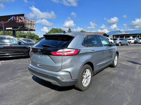 Used 2023 Ford Edge SEL AWD/4WD image 9