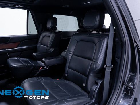 Used 2022 Lincoln Navigator Reserve image 43